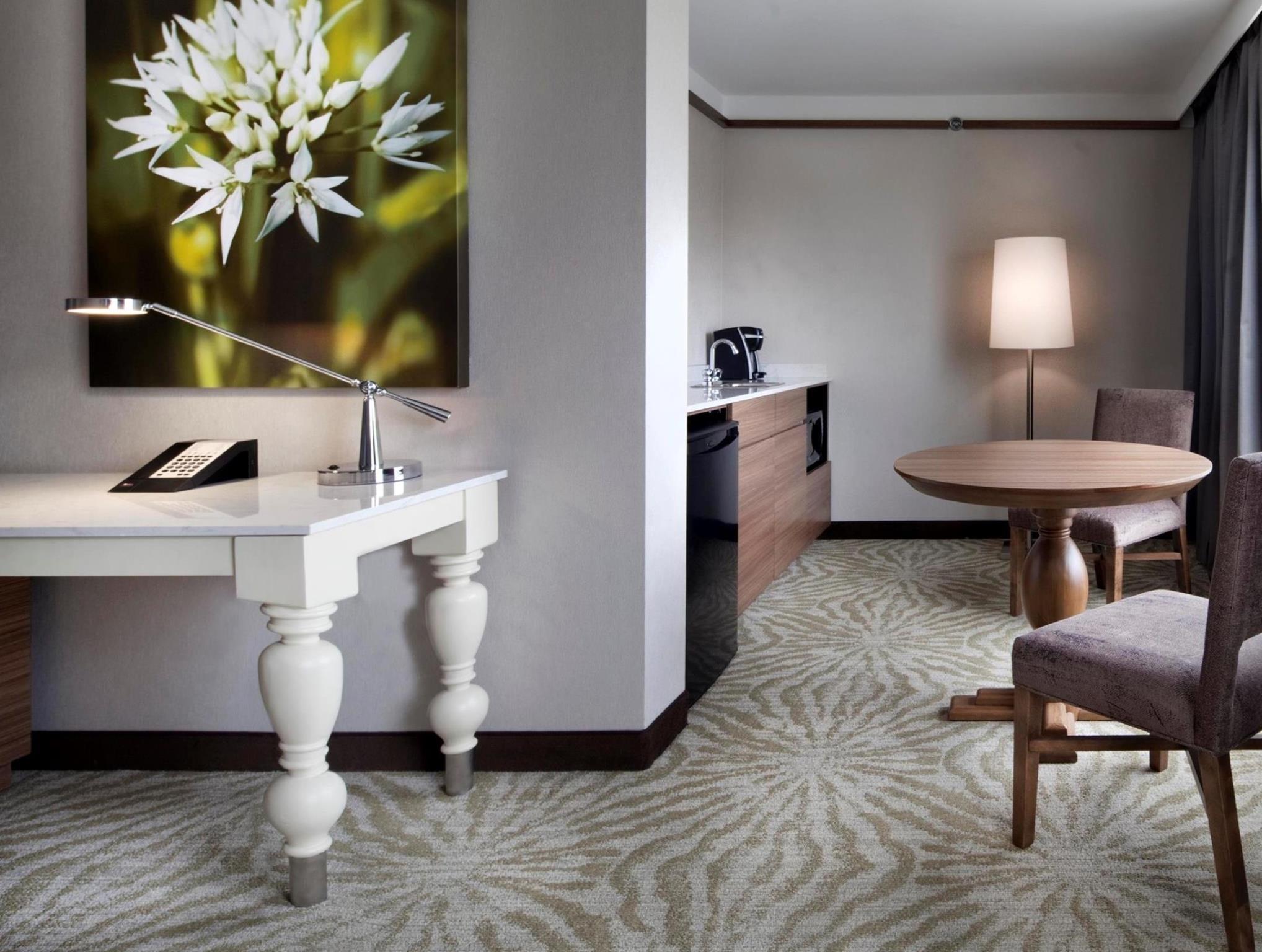 Hilton Garden Inn Montreal Airport Dorval Exterior foto