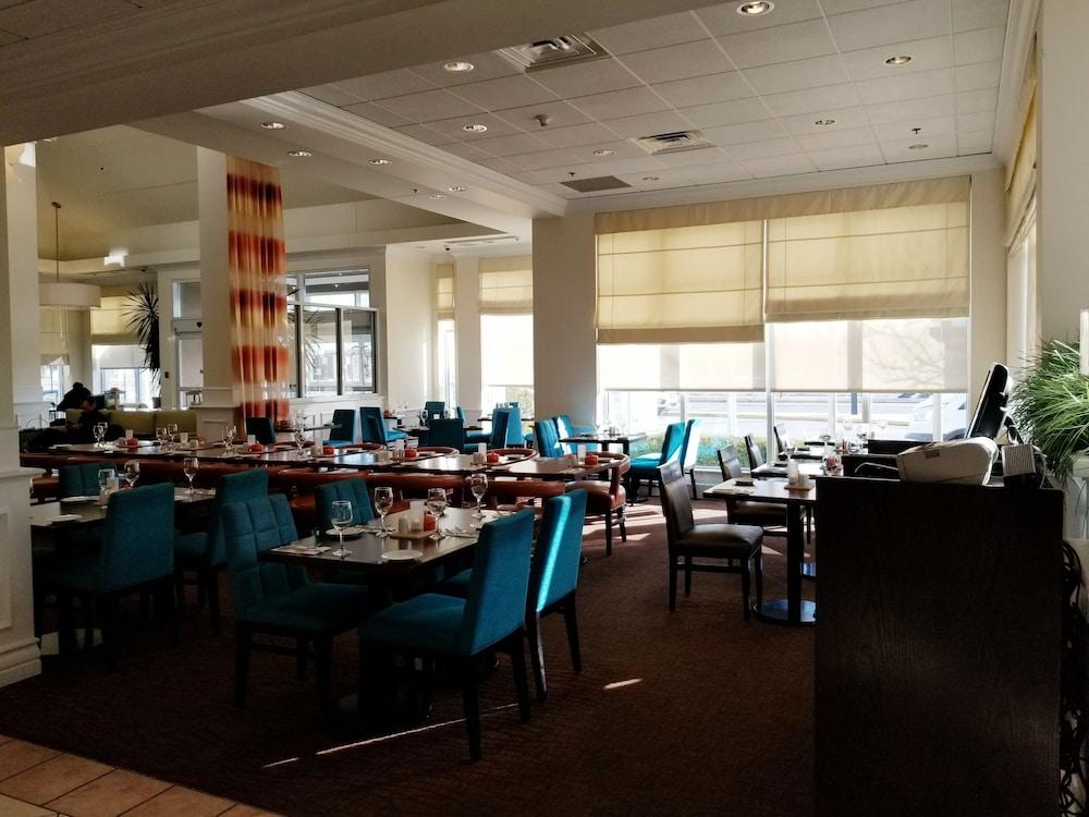 Hilton Garden Inn Montreal Airport Dorval Exterior foto