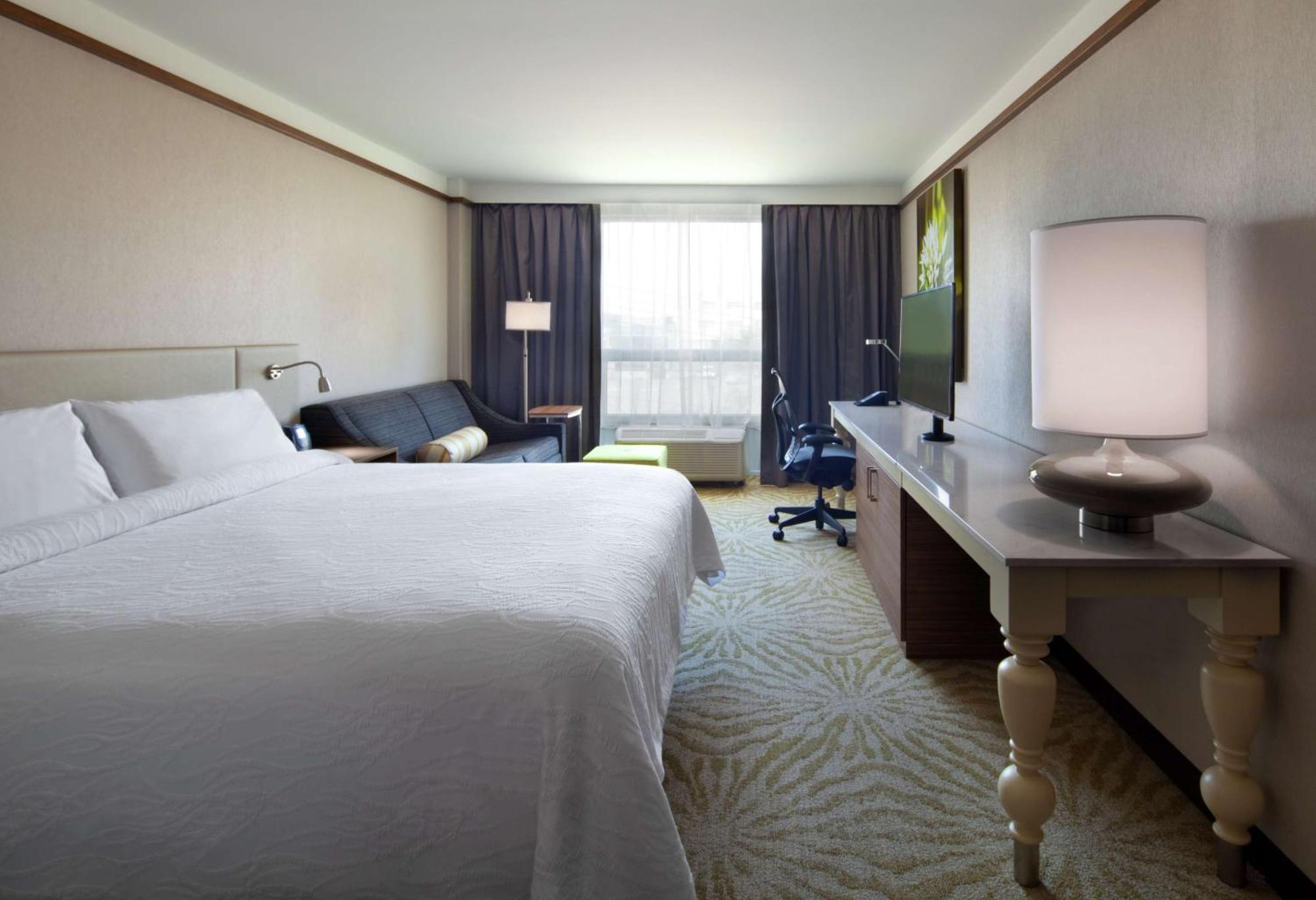 Hilton Garden Inn Montreal Airport Dorval Exterior foto