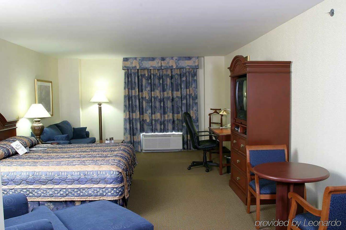 Hilton Garden Inn Montreal Airport Dorval Exterior foto